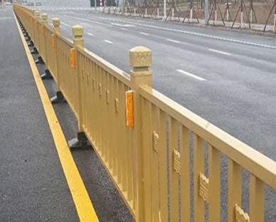 武汉黄金隔离护栏使用案例